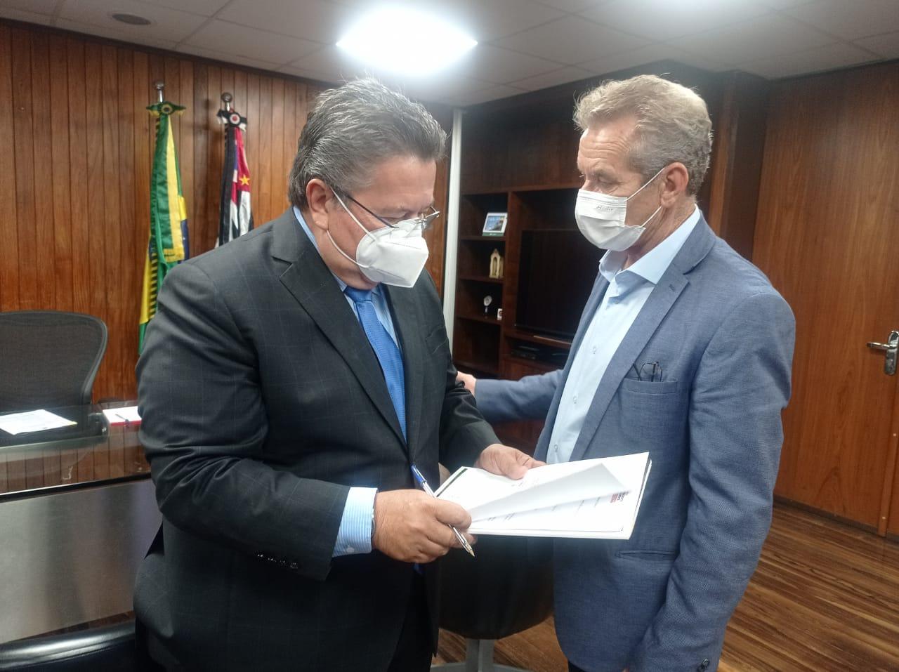 UNIPONTAL marca audiência com presidente da ALESP e deputados UNIPONTAL marca audiência com presidente da ALESP e deputados