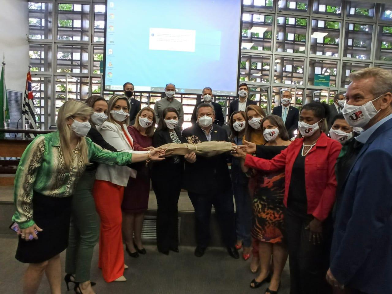 Unipontal se reúne com deputados estaduais e federais Unipontal se reúne com deputados estaduais e federais