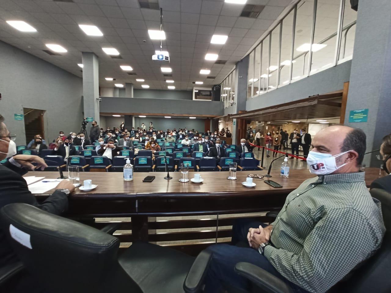 Unipontal se reúne com deputados estaduais e federais Unipontal se reúne com deputados estaduais e federais