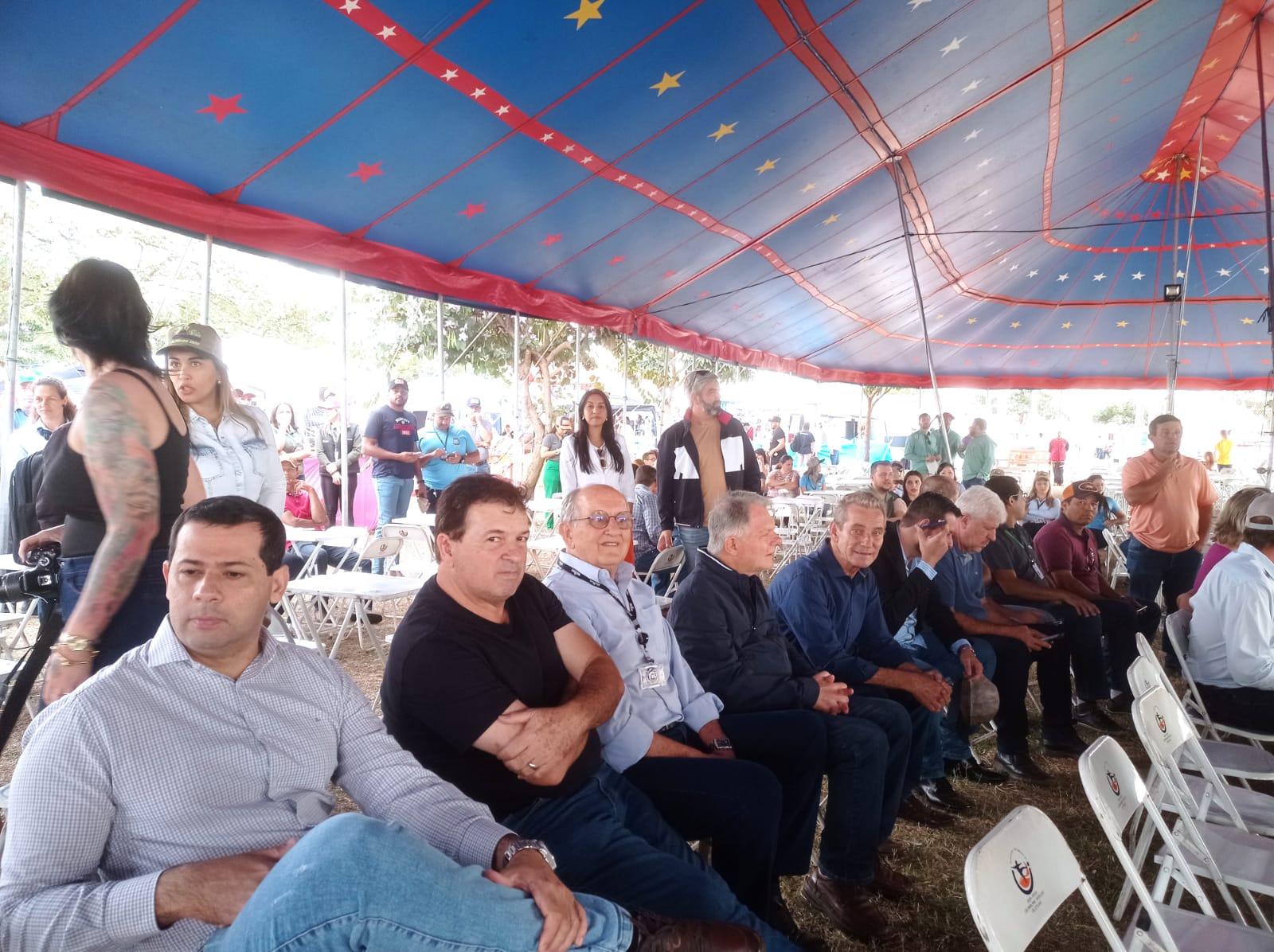 Anhumas abre Expoagro Anhumas com apoio da UNIPONTAL
