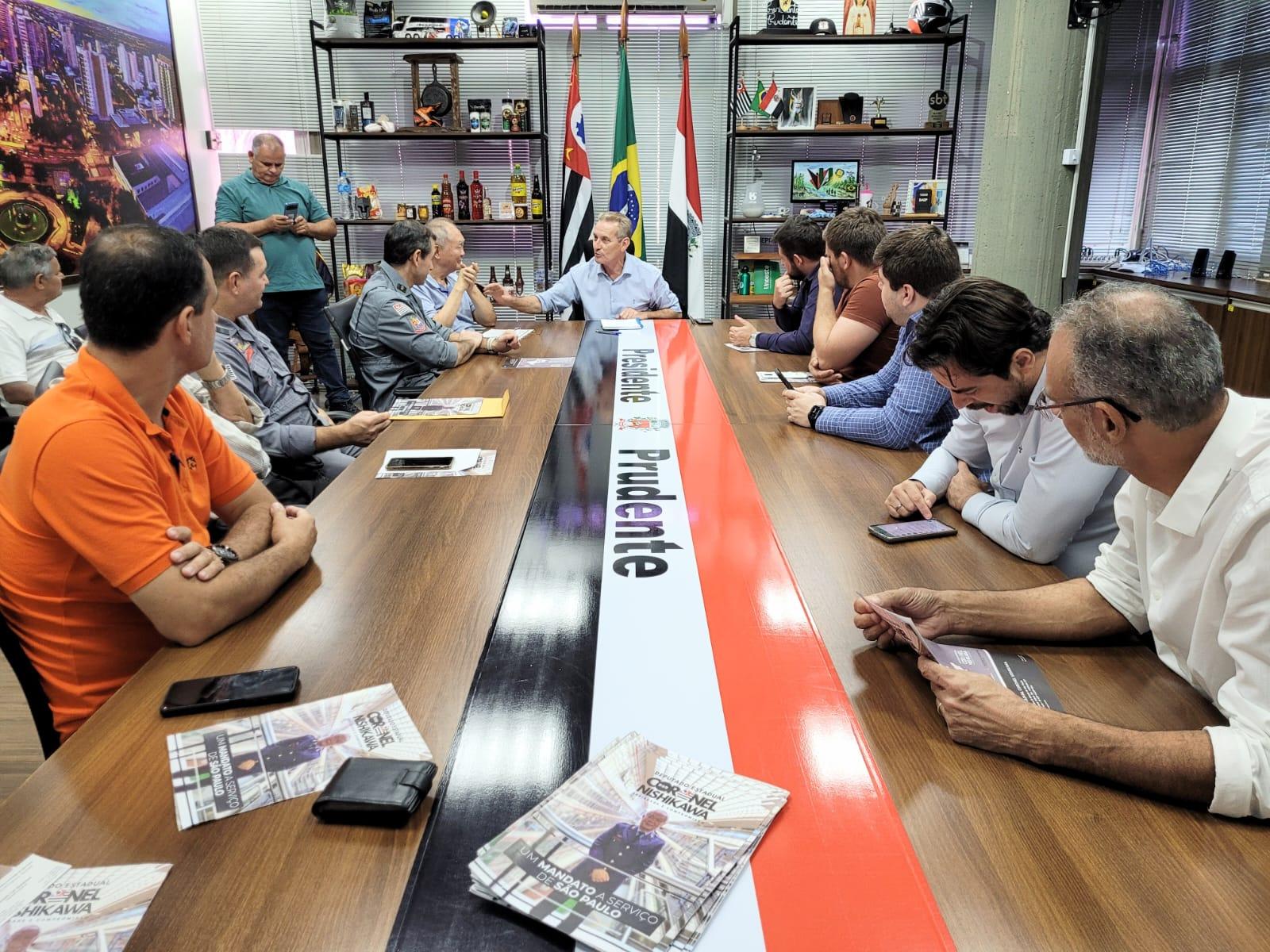 Unipontal recebe deputado estadual Coronel Nishikawa