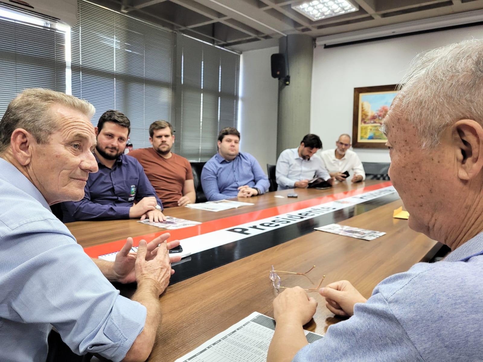 Unipontal recebe deputado estadual Coronel Nishikawa