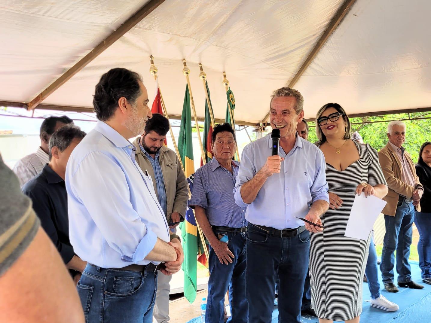 Prefeito Ed Thomas esteve em Caiabu representando todos os prefeitos da Unipontal no lançamento do Selo Rotas Rurais