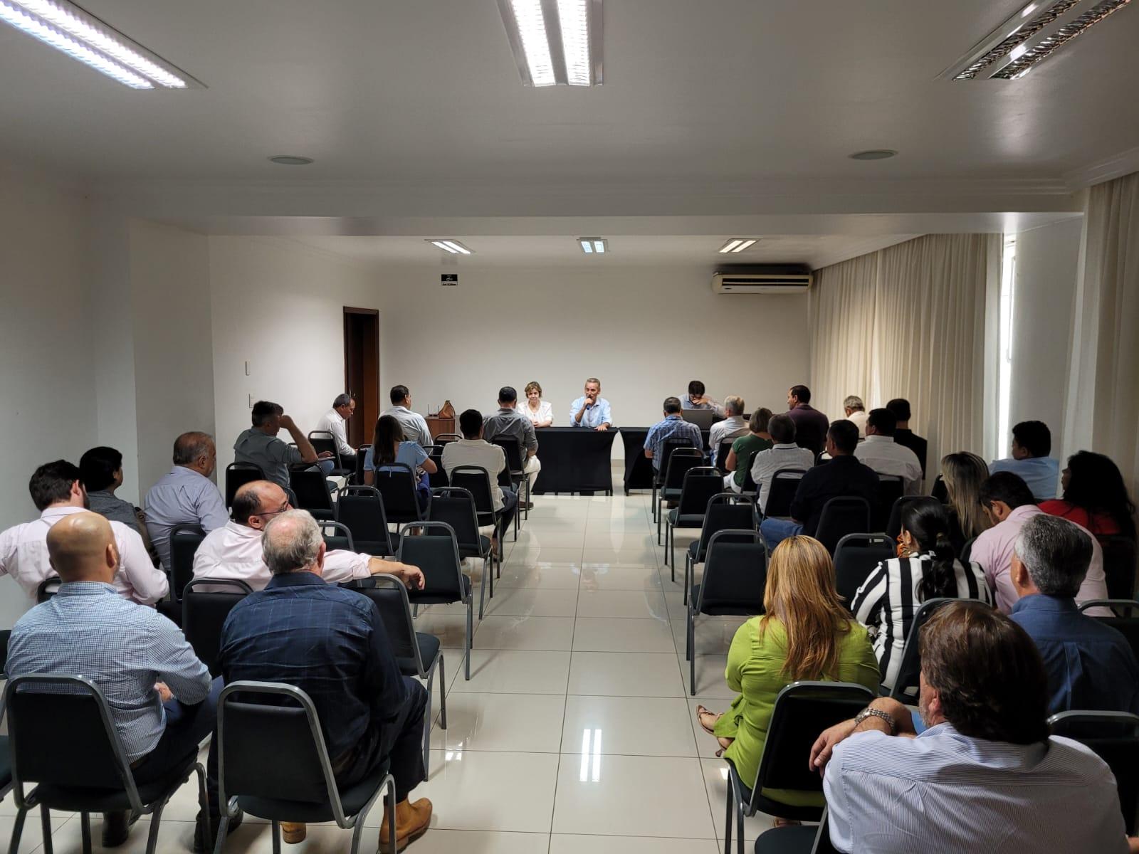 Unipontal apresenta Reivindicações a candidatos