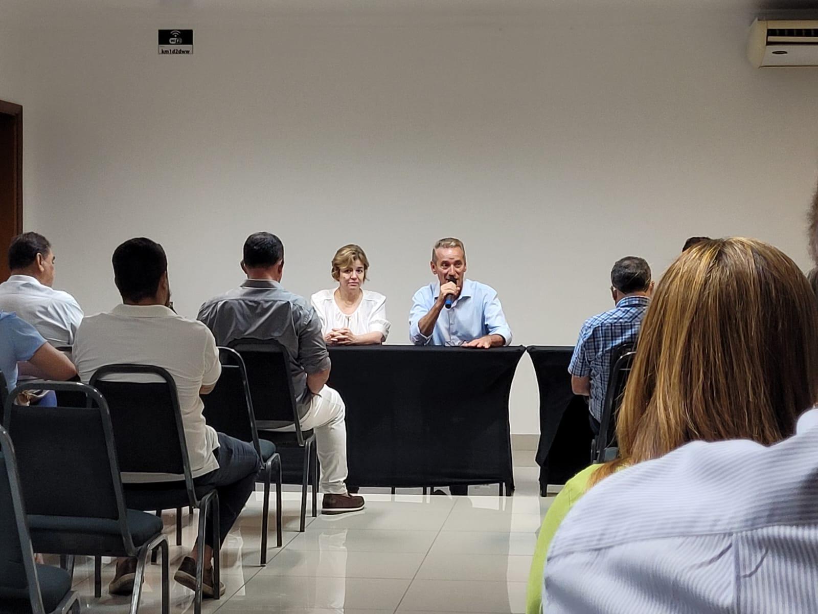 Unipontal apresenta Reivindicações a candidatos