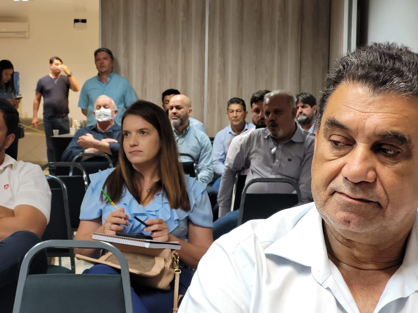 Unipontal apresenta Reivindicações a candidatos