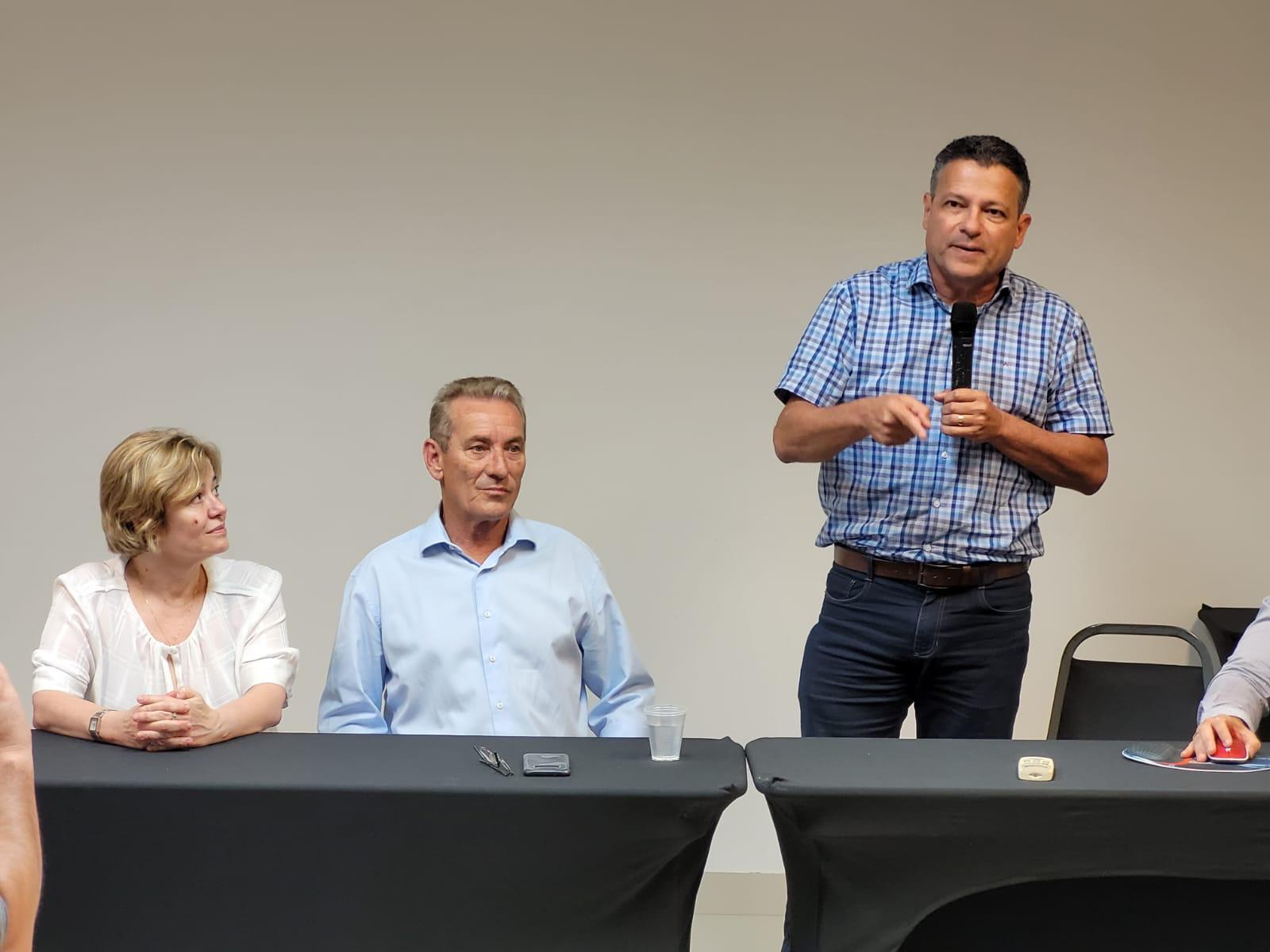 Unipontal apresenta Reivindicações a candidatos