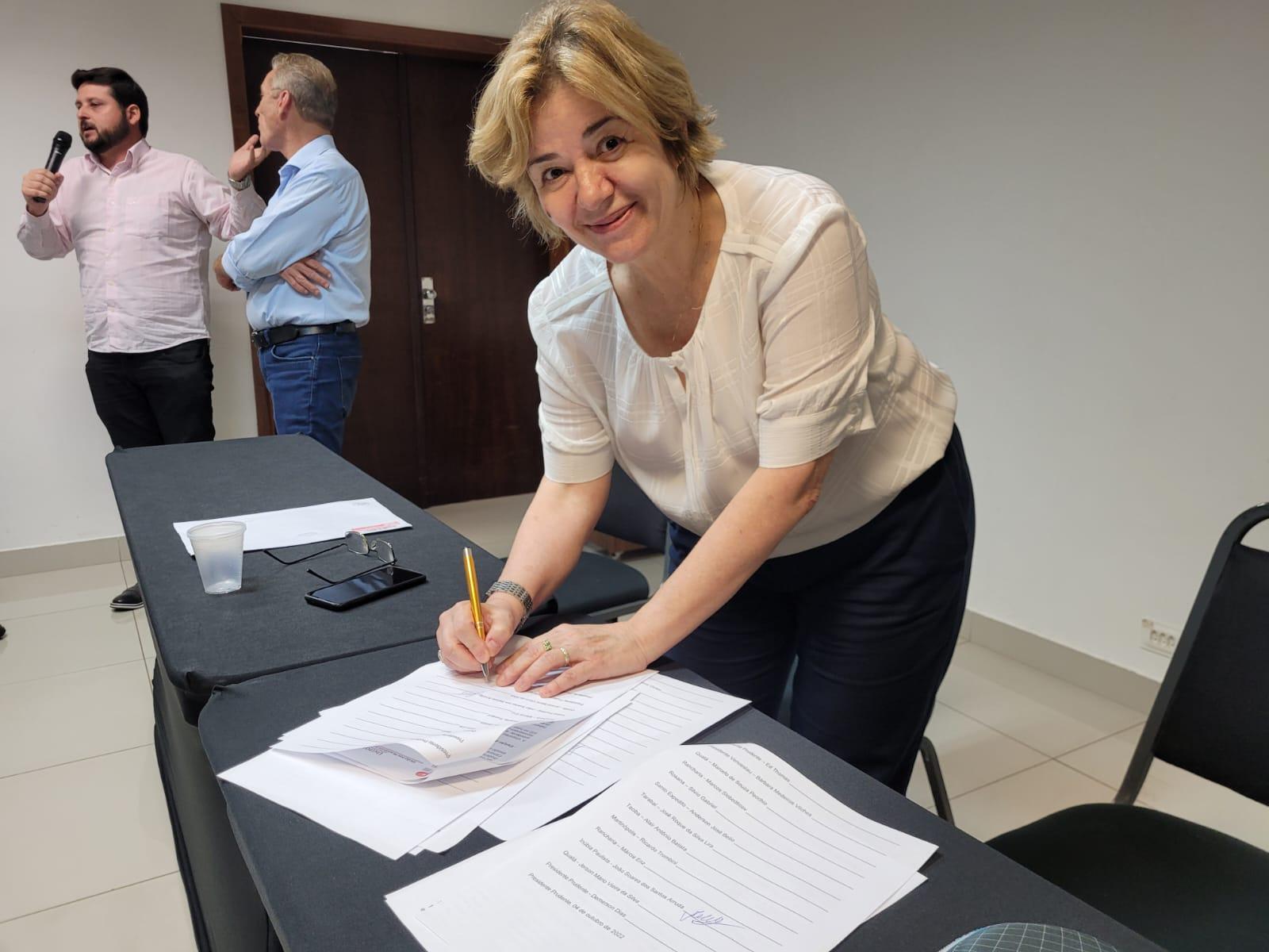 Unipontal apresenta Reivindicações a candidatos