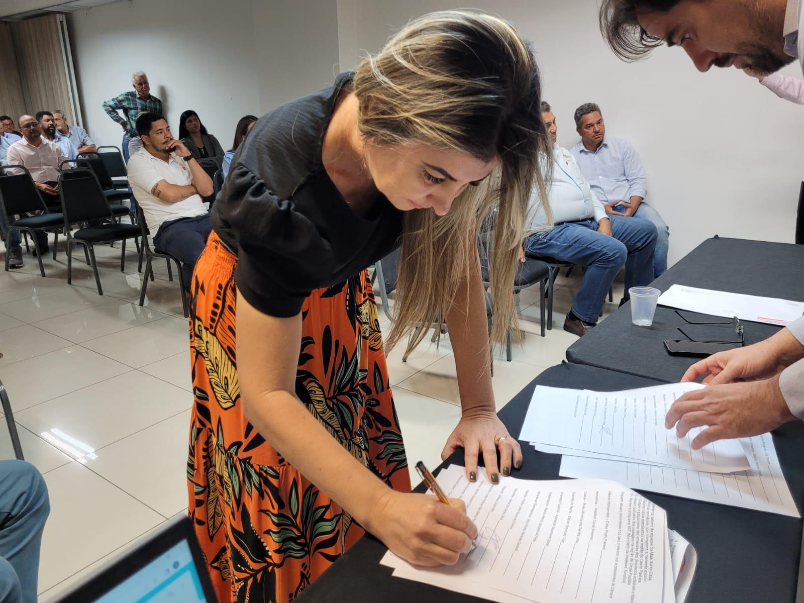 Unipontal apresenta Reivindicações a candidatos