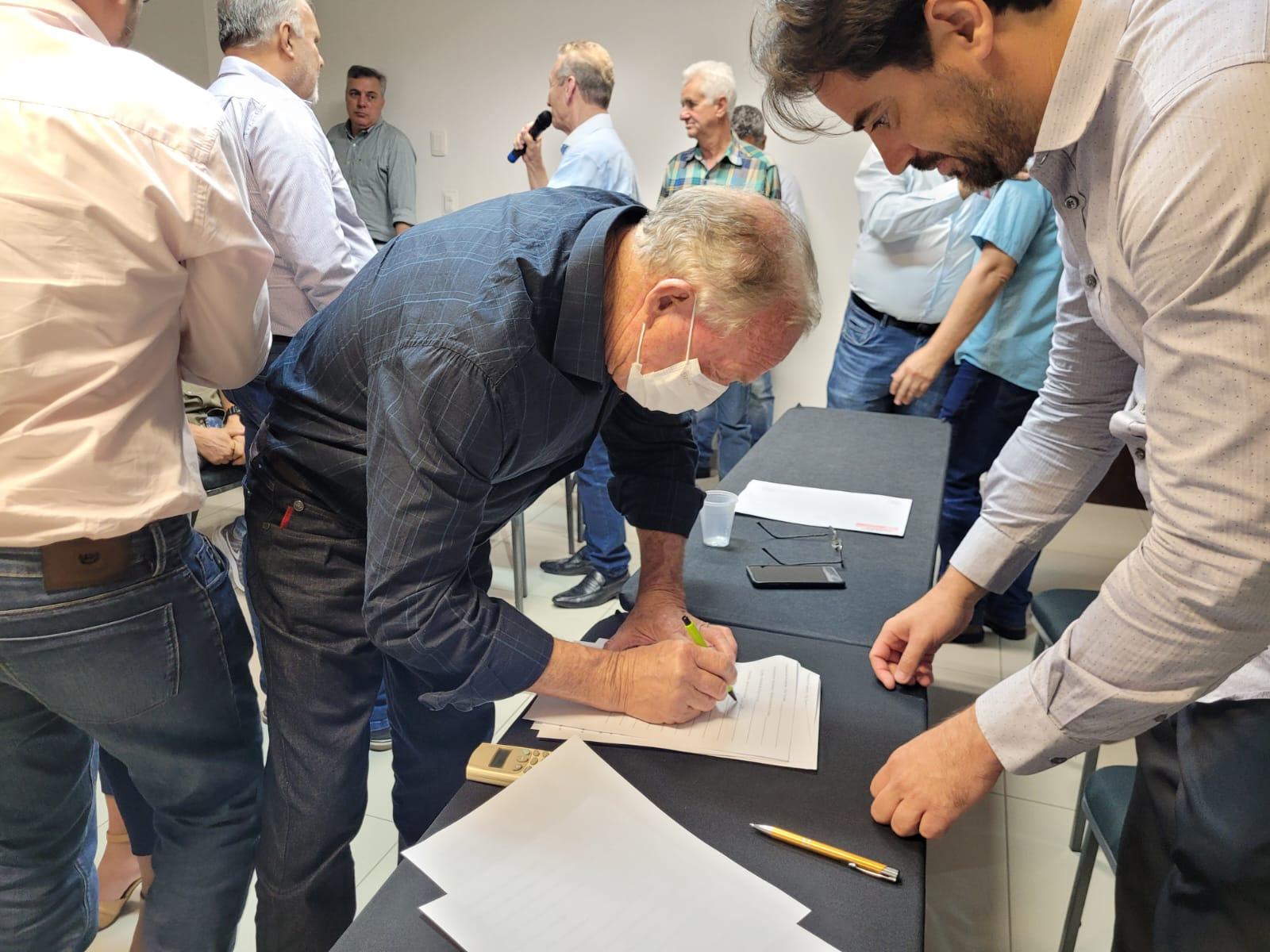 Unipontal apresenta Reivindicações a candidatos