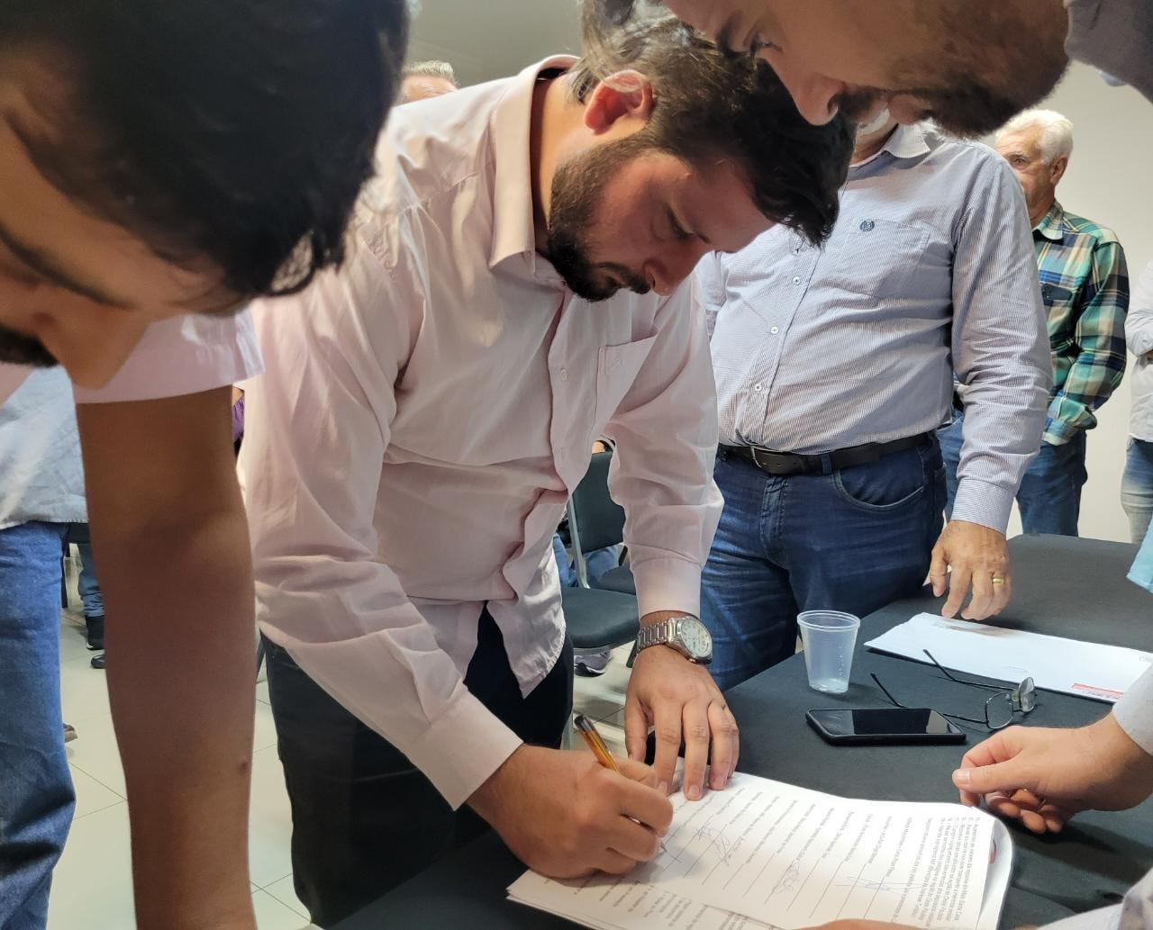 Unipontal apresenta Reivindicações a candidatos