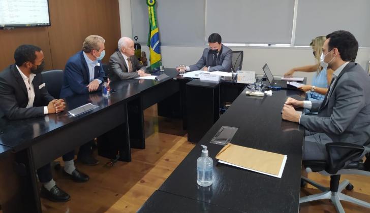Ed Thomas participa de reunião com presidente do FNDE