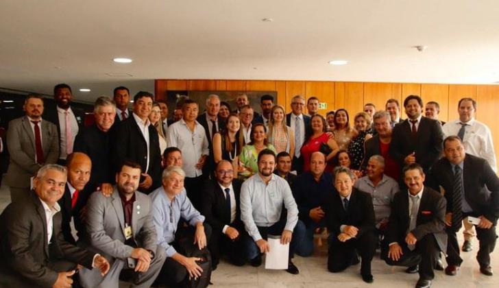 Prefeitos de mais de 50 municípios de SP se reúnem com ministro de Relações Institucionais da Presidência da República