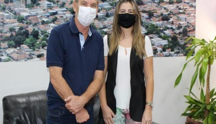 Presidente da Unipontal recebe prefeita de Piquerobi