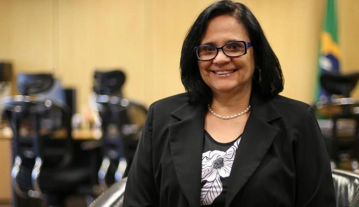 Presidente faz convite para ministra receber a Unipontal