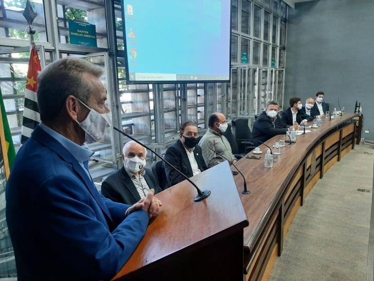 Unipontal se reúne com deputados estaduais e federais