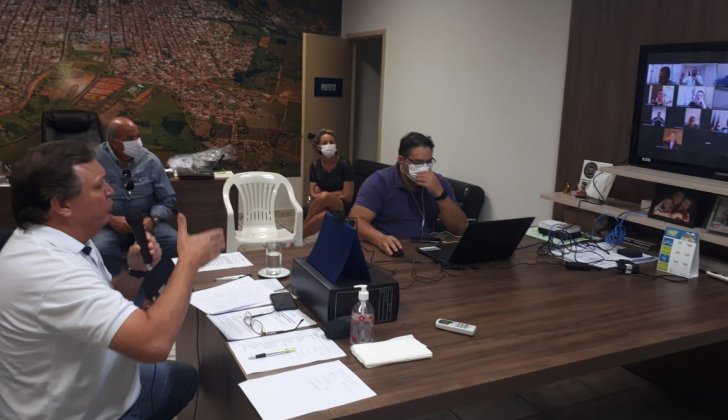 Covid-19: Unipontal reúne prefeitos, deputados e senador em vídeo conferência